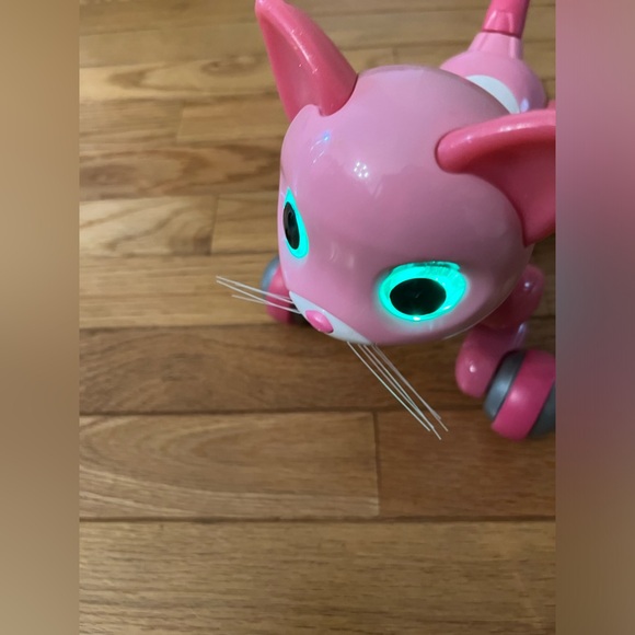 Spin Master Pink Zoomer Kitty Bella Cat Interactive Robot with Tail and works! - Picture 16 of 16